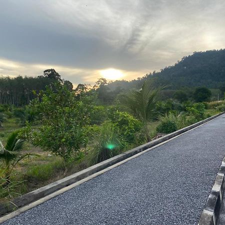 Cik Misi Homestay Sik Esterno foto